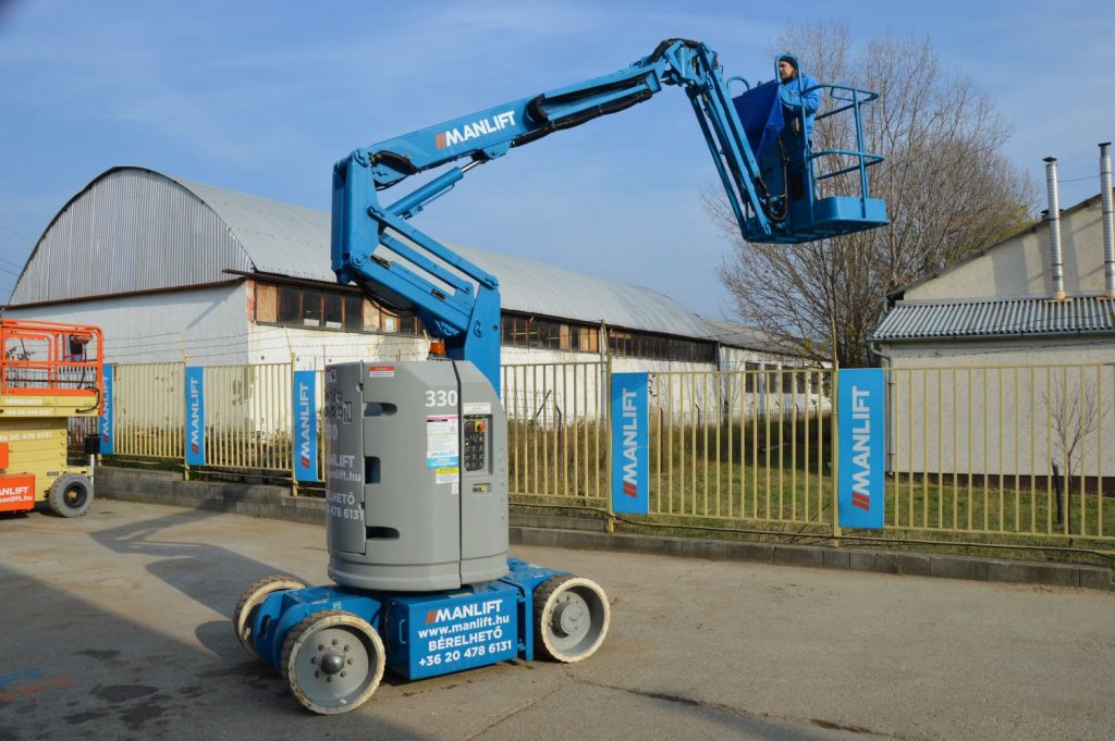Genie Z-30/20 NRJ Articulated Battery-Powered Boom Lift