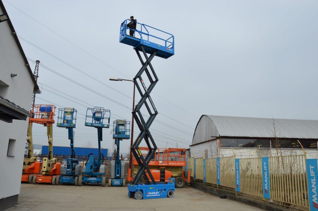 Magni ES 1008 E Battery-Powered Scissor Lift