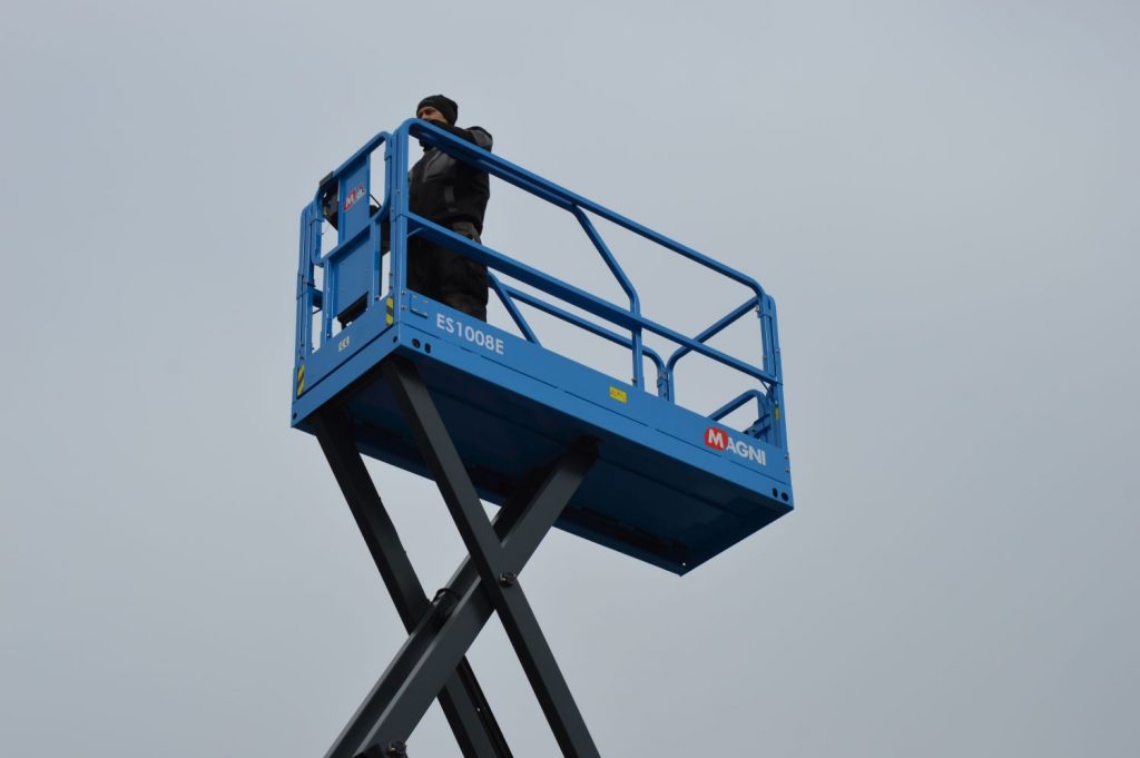 Magni ES 1008 E Battery-Powered Scissor Lift