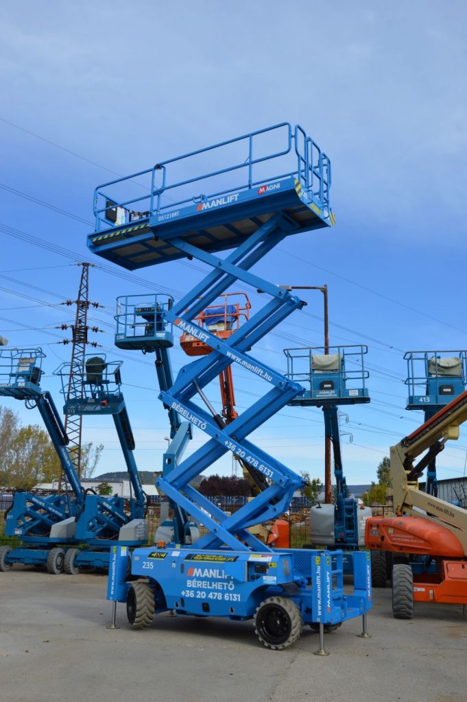 Magni ES 1218 RT (4wd, with Outriggers) Electric Scissor Lift