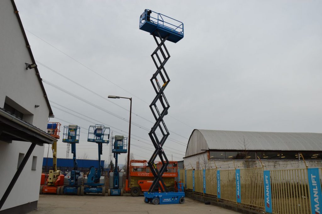 Magni ES 1412 E típusú ollós, akkumulátoros emelő