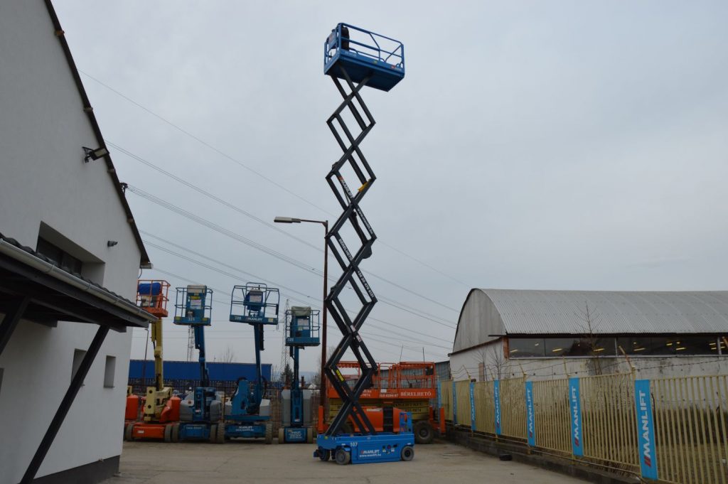 Magni ES 1412 E típusú ollós, akkumulátoros emelő